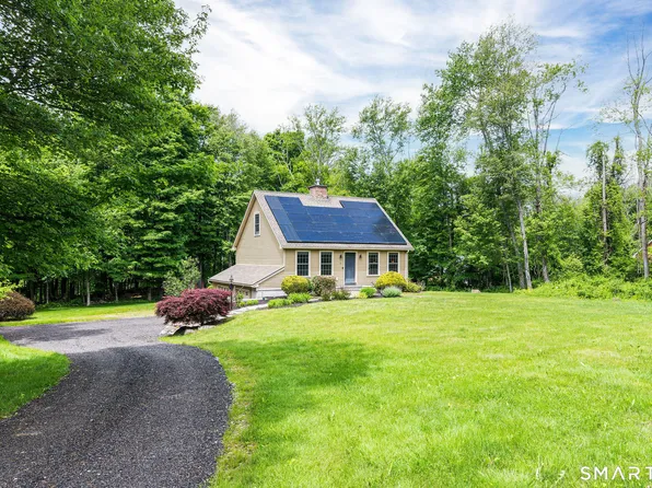 131 Squaw Rock Road, Plainfield, CT 06354