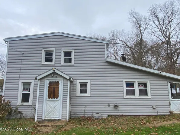 19 Avenue A, Nassau, NY 12123
