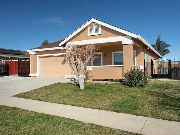 2nd image of 2157 Roberta Ave
