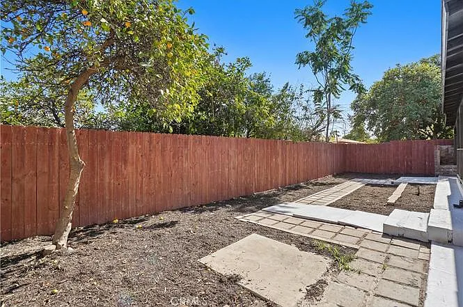 856 Newton St #856 — Photo 31