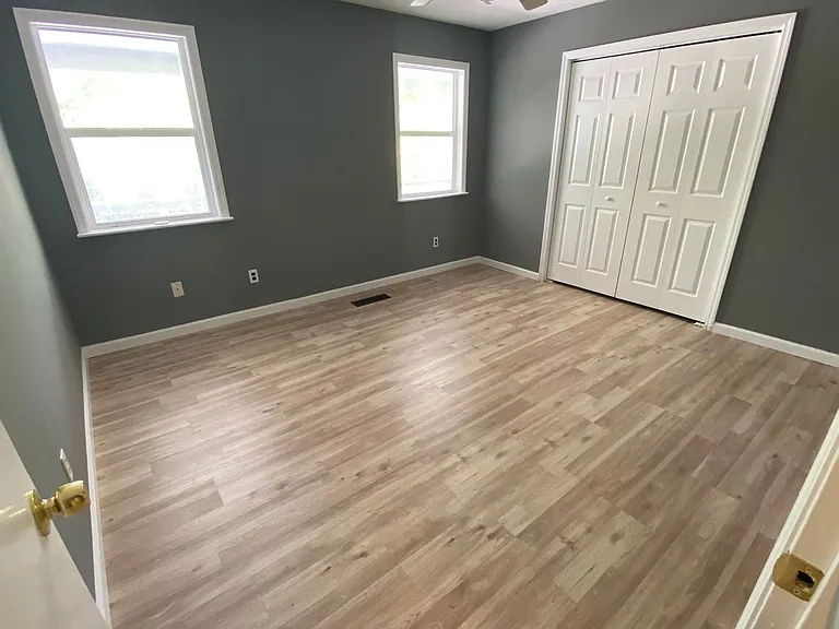 30 Vanderbilt Ln — Photo 10