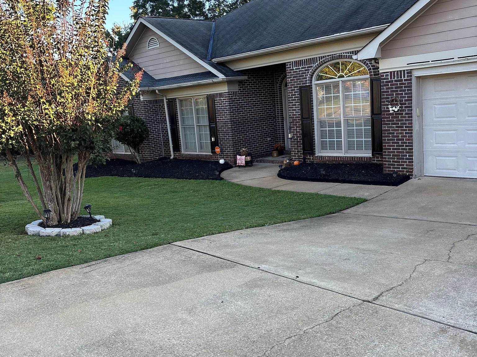 4975 Waterview Dr — Photo 4