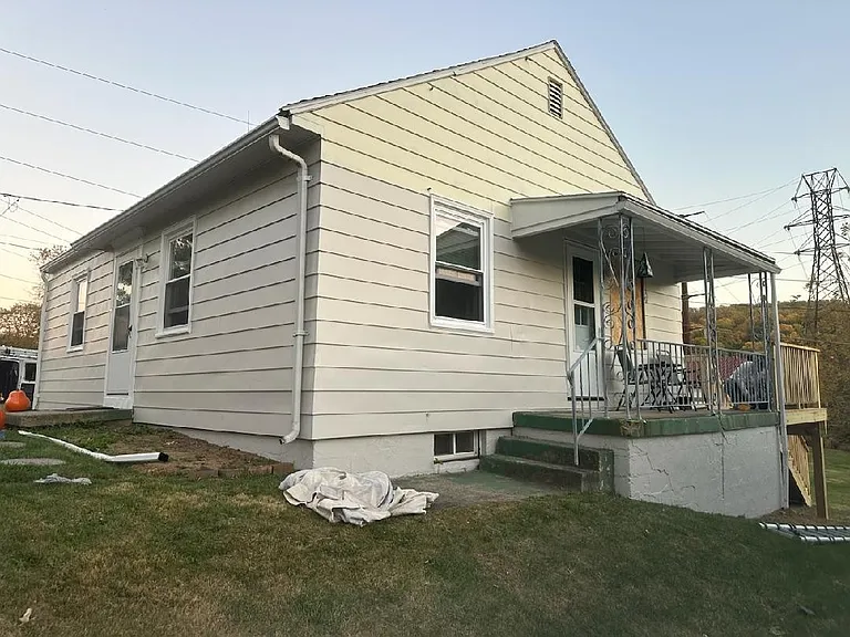 1701-1703 Cottage Ave — Photo 1