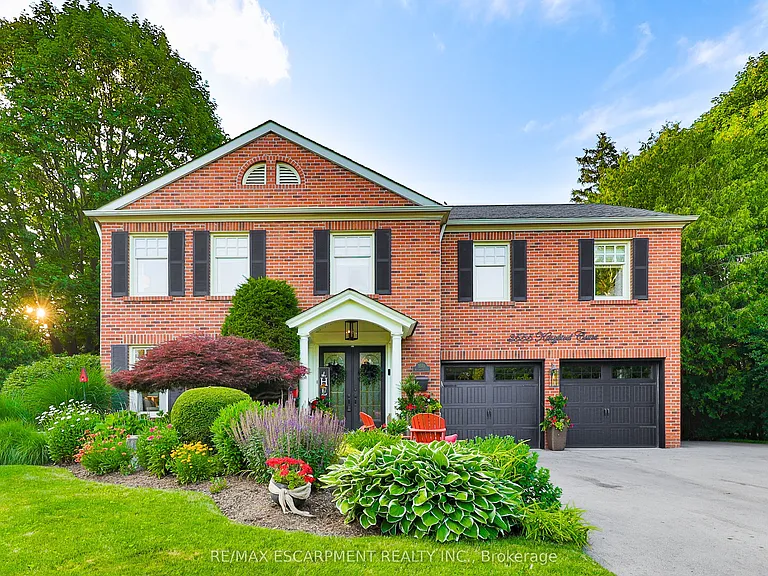 3555 Kingbird Ct — Photo 36