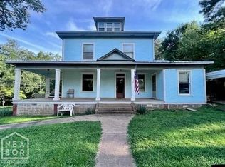 420 Bethel Ave, Mammoth Spring, AR 72554