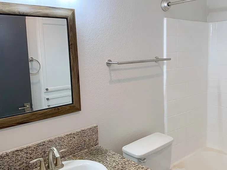 5238 Cartwright Ave #7 — Photo 21