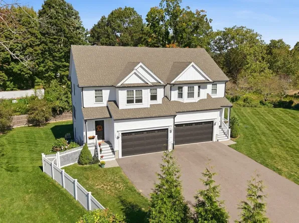 1093 Washington St #1093, Holliston, MA 01746