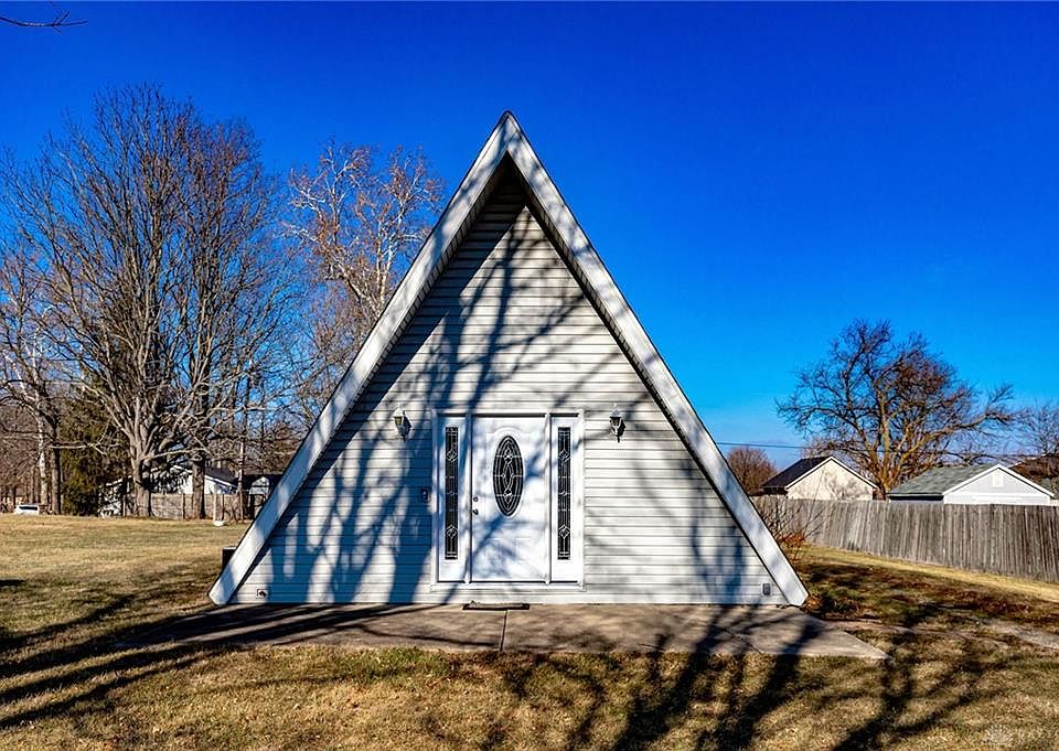 1st image of 79 Iceland Dr