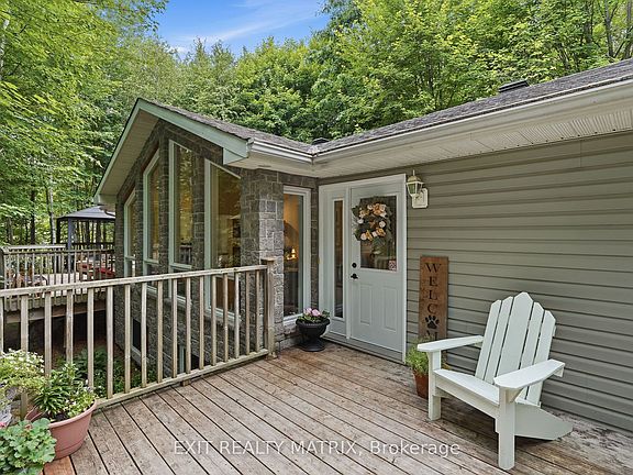 3rd image of 97 Seguinbourg Rd