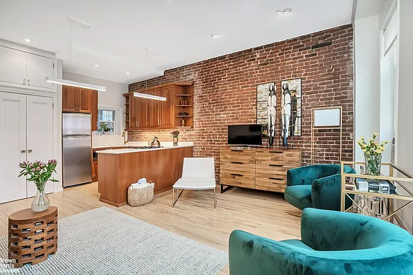 Sold by Brown Harris Stevens | media 7
