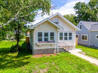 3946 Thomas Ave N, Minneapolis, MN 55412
