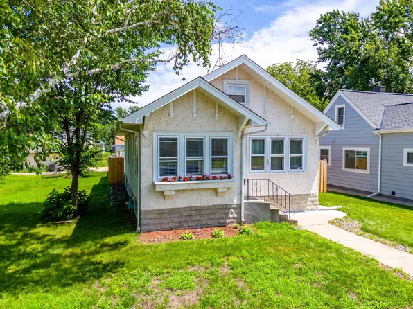 3946 Thomas Ave N, Minneapolis, MN 55412