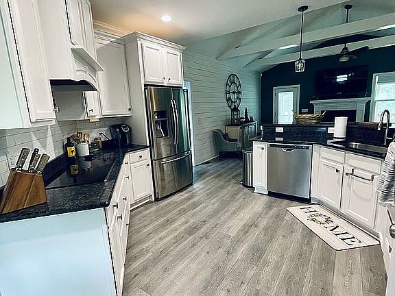 5th image of 386 Wynnridge Dr