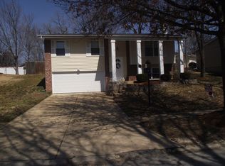 644 Turfwood Dr, Ballwin, MO
