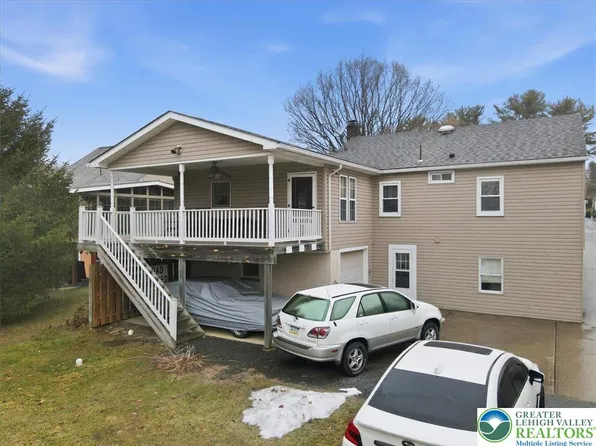 488 Sportsman Club Rd, Nazareth, PA 18064