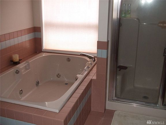 5th image of 683 Lehman Dr