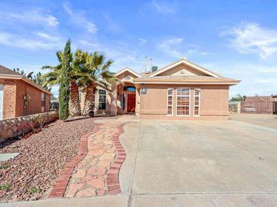 401 Valle Calido Dr, Socorro, TX, 79927