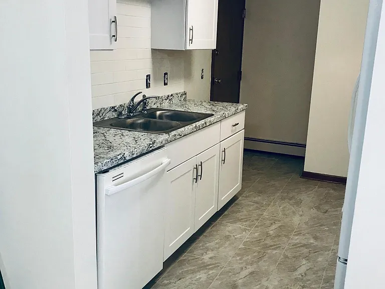 68 Woonasquatucket Ave — Photo 8
