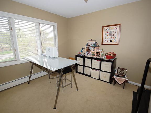 5th image of 4401 Parklawn Ave APT 301