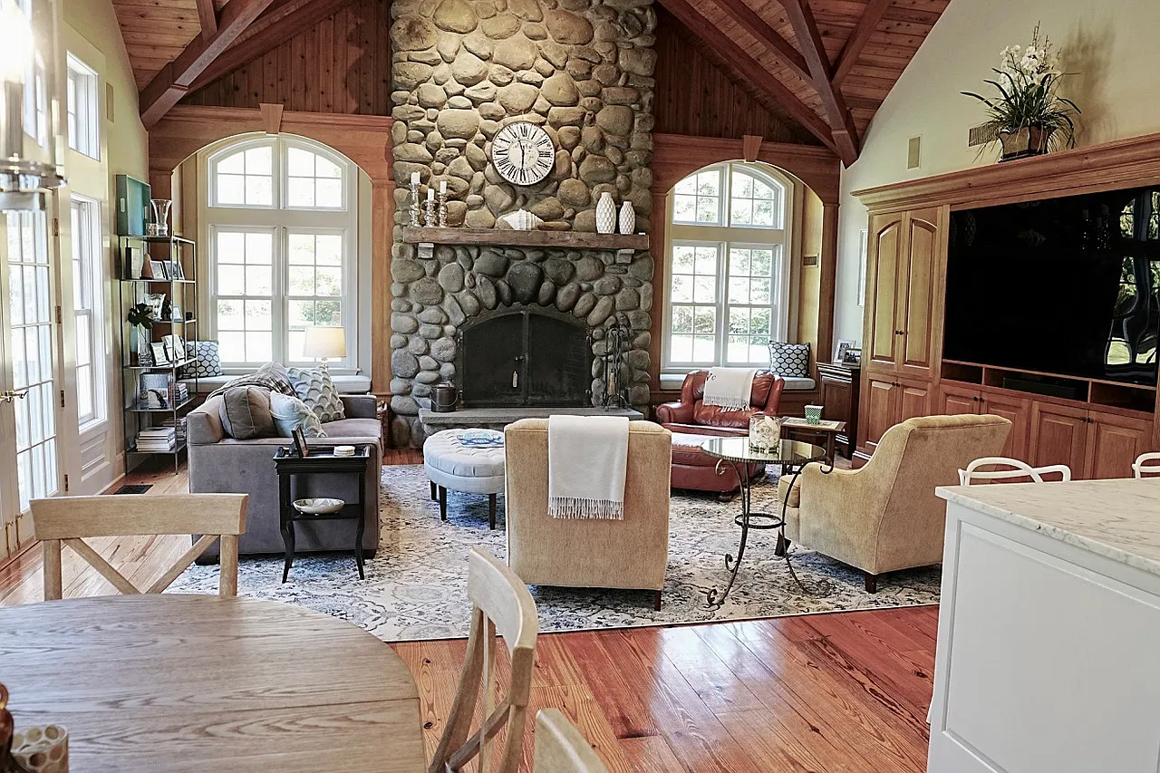 5 bed, 6.5 bath, 5600 sqft, $15,000 — Photo 4