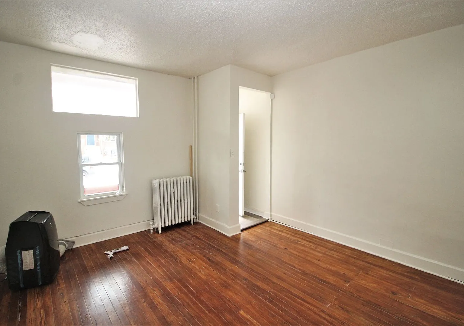 Nice EOG Coldstream Homestead Montebello 3bd/1ba w/ W/D! Available now — Photo 4