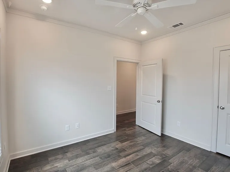 703 Freedom Way — Photo 4