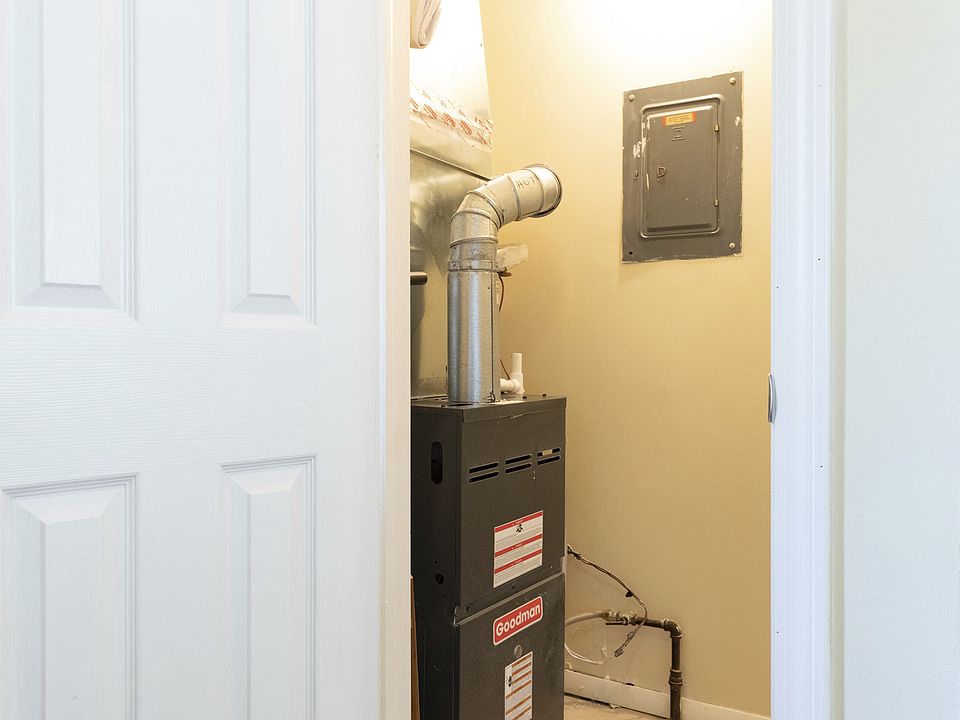 Canterbury Court 7 1303 N Logan Ave Danville IL Zillow