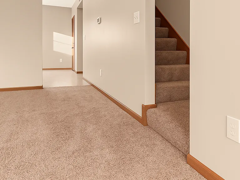 129 Crossing Dr — Photo 5