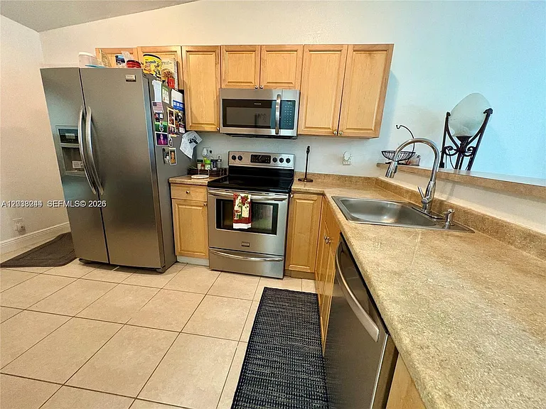 5534 Lakewood Cir S #H — Photo 6