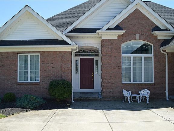 3rd image of 3348 Blossom Ln