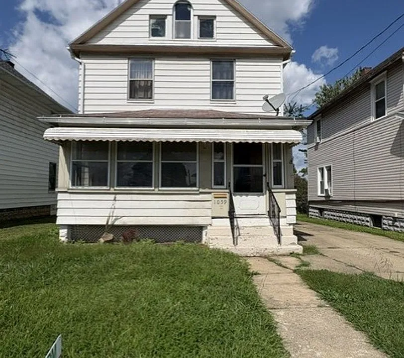 1059 Wooster Rd W