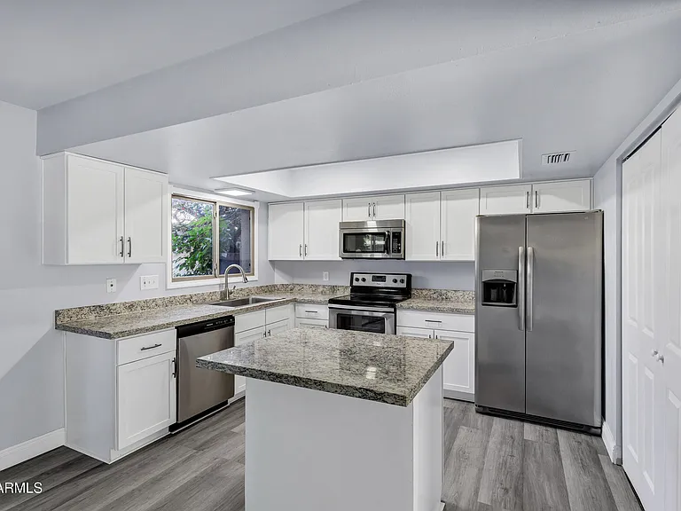 14 E Hermosa Dr — Photo 11