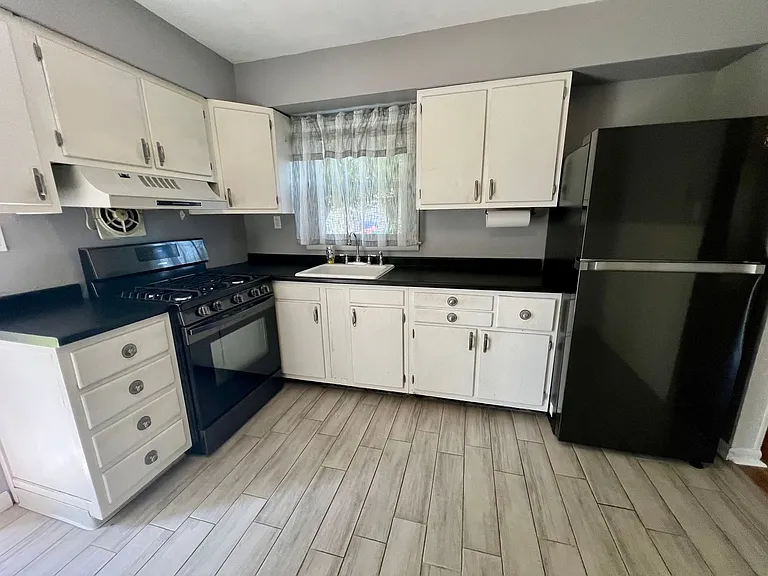 4604 David Dr — Photo 10