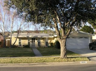 19361 Newhouse St, Santa Clarita, CA 91351