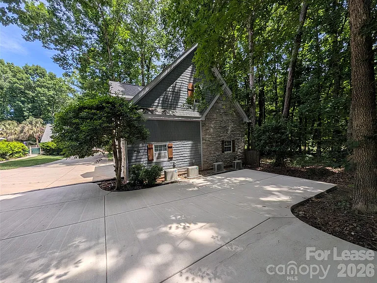 14625 Phillips Rd #1 — Photo 4