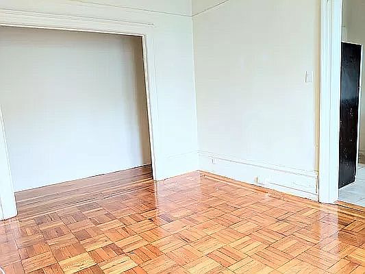 3rd image of 253 Parkside Ave APT 3