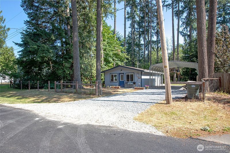 2nd image of 17338 Heather Lane SE