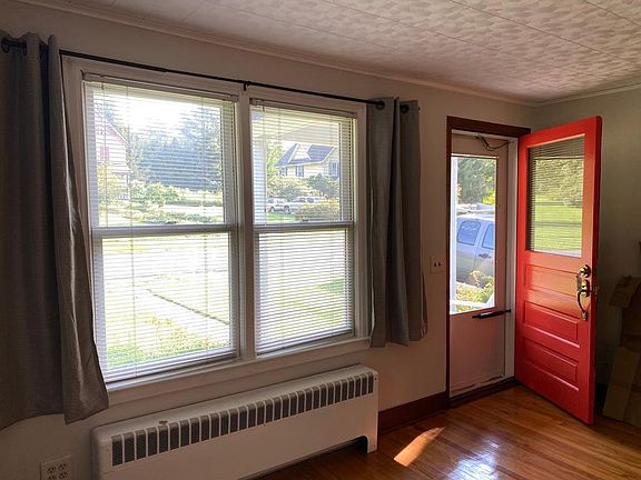 Entrance to living room