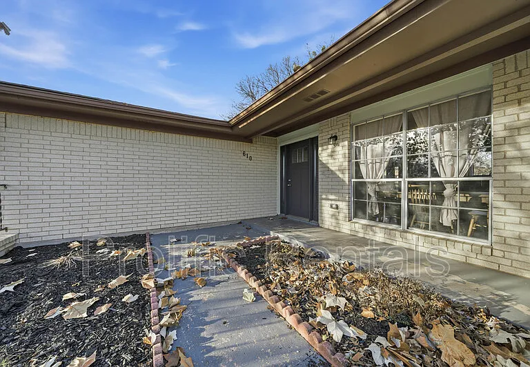 610 Creek St — Photo 14