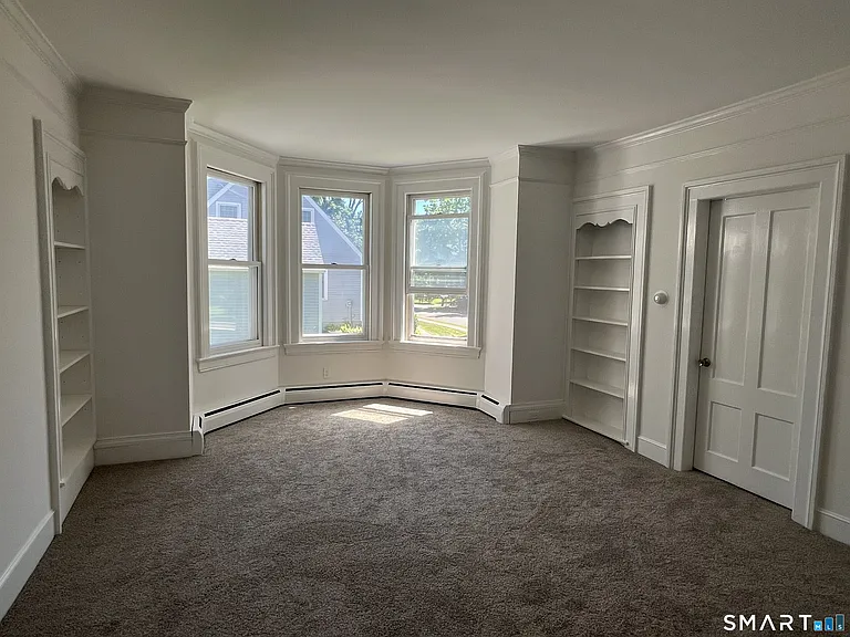 21 Pearl St — Photo 20