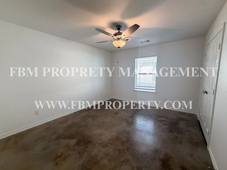 114 E Camden St - Brand New 2 Bedroom, 2 Bathroom Duplex Located in Rice, TX! — Photo 12