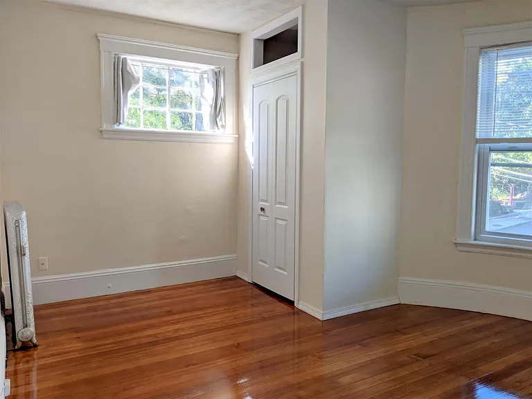 18 Sanborn Ave #4 — Photo 4