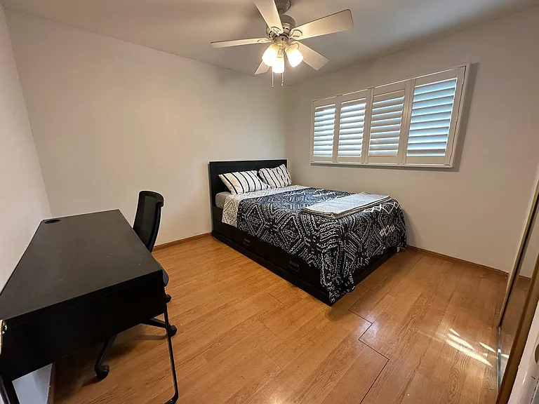 5022 Mount Etna Dr — Photo 11