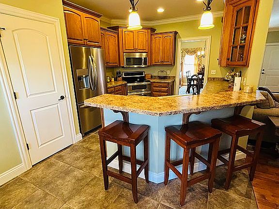 5th image of 18840 Laynelee Ct