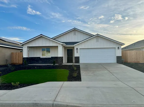 7021 Elm Street, Visalia, CA 93291