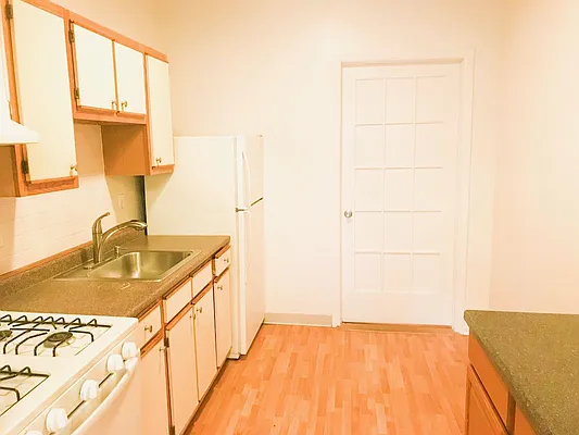 Rented by Showcase Realty | media 3