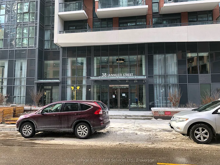 38 Iannuzzi St #717 — Photo 2