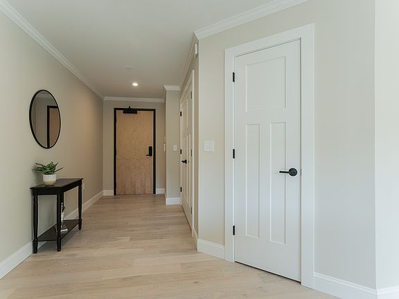 5th image of 298 York St #6