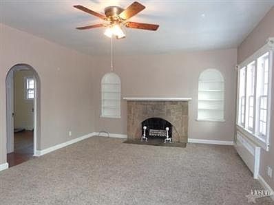 3rd image of 320 W Park Dr