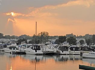 417 Bay Point Blvd, Lakeside Marblehead, OH 43440